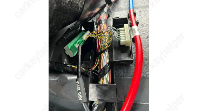 Chrysler 300 RFH-Connection (2018+) in Trunk